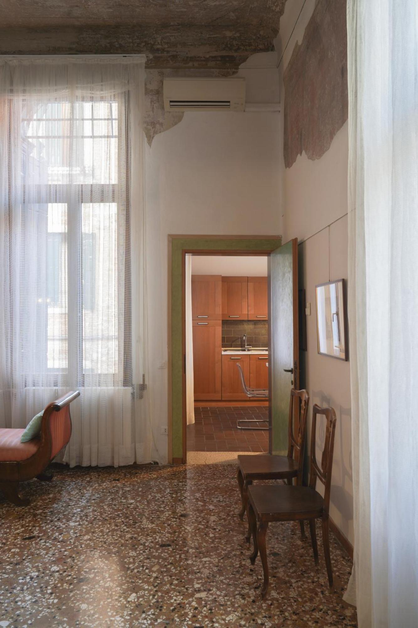 Melusina Apartments Rialto Veneza Exterior foto